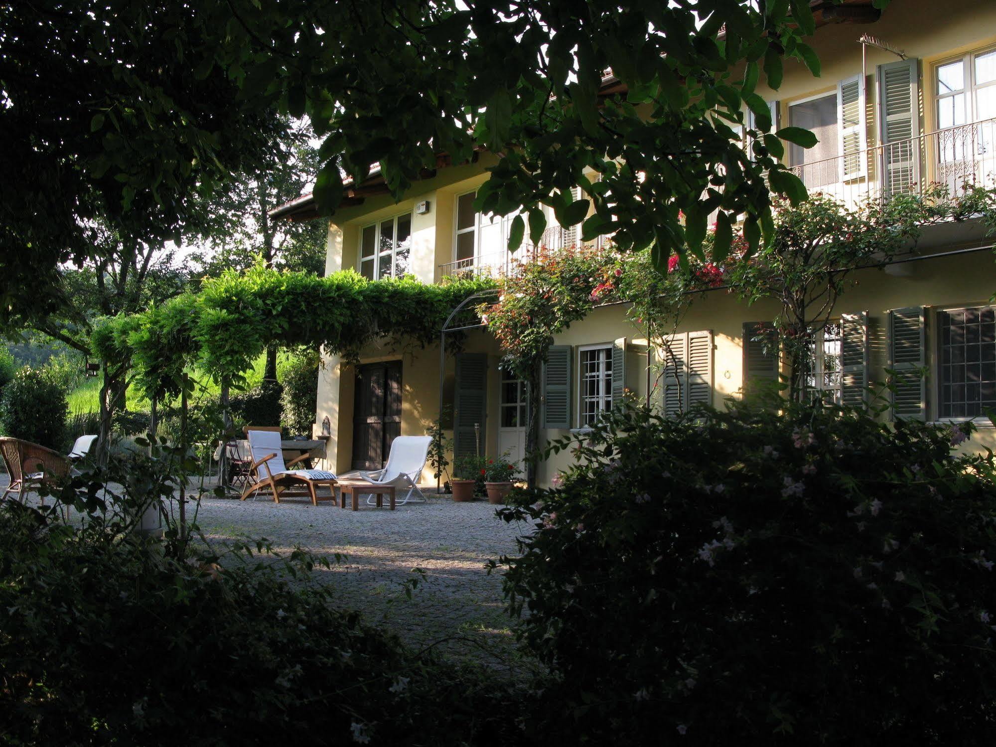 Sotto La Luna Bruna B&B Cocconato Exterior foto